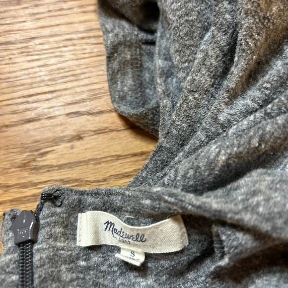 Madewell Sleeveless Sweatshirt Gray Size Small Slim Fit Peplum Top Small Career - Picture 3 of 4